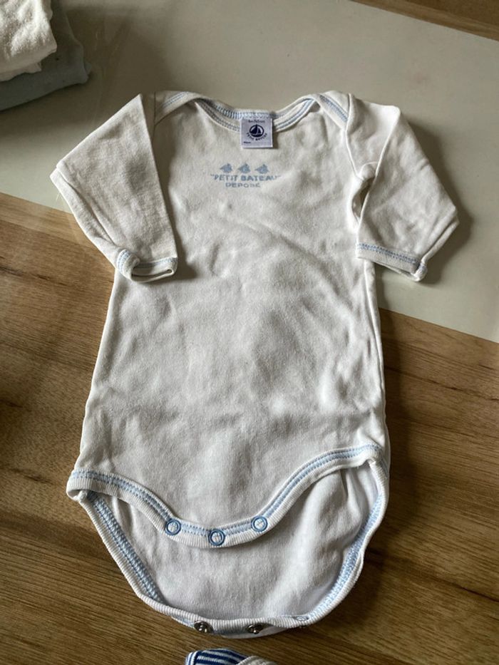 Lot de 7 body 3 mois kiabi petit bateau - photo numéro 6