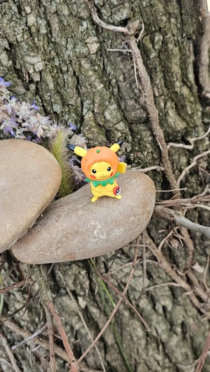 Super figurine Pokemon Nintendo pikachu halloween - photo numéro 2