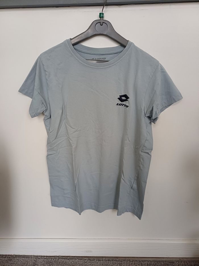 2 T-SHIRTS - photo numéro 2