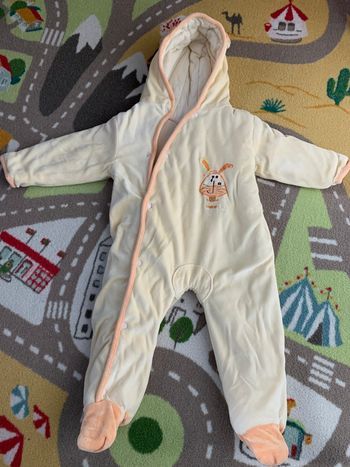 Combinaison pilote taille 18mois velours , deux disponibles