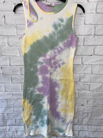 Robe tye & die