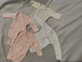 Lot de 4 bodies manches longues naissance