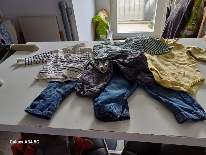 Lot de vêtement 9 mius 3 pantalon 1 bidy/ polo et 2 polo - photo numéro 9