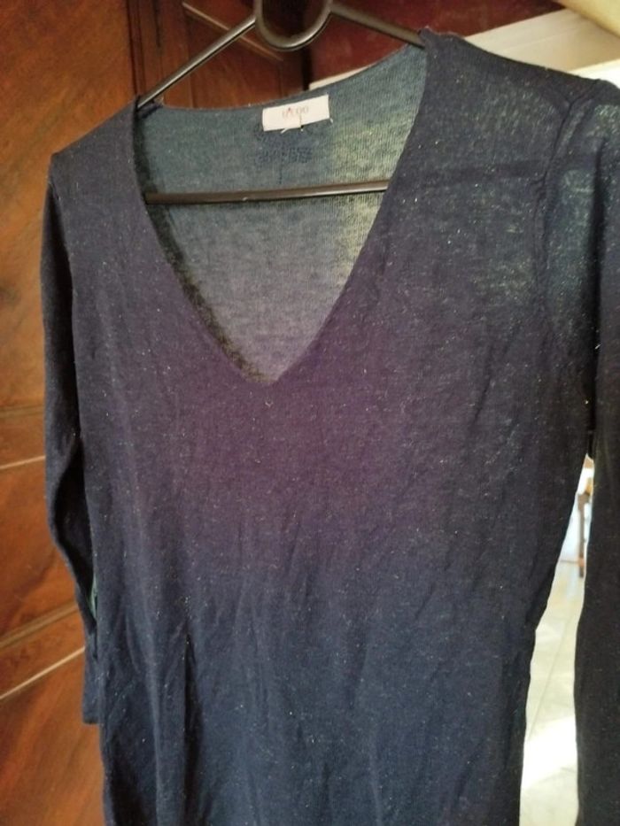 Pull gris col v pailleté papillon au dos S/M - photo numéro 5
