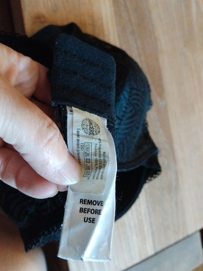 Soutien gorge noir - photo numéro 7