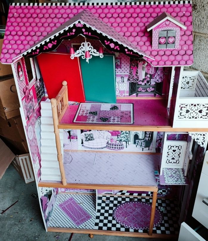 Maison de poupée - photo numéro 2
