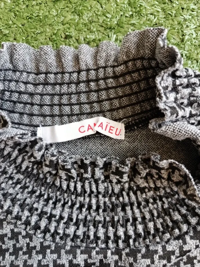 Top manches courtes col roulé a carreaux noir et gris camaïeu taille M - photo numéro 3
