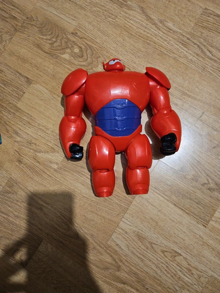 Figurine baymax disney
