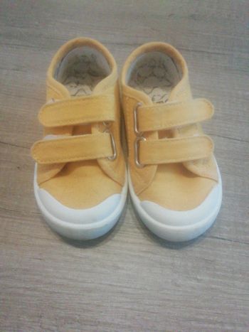 Chaussure en toile