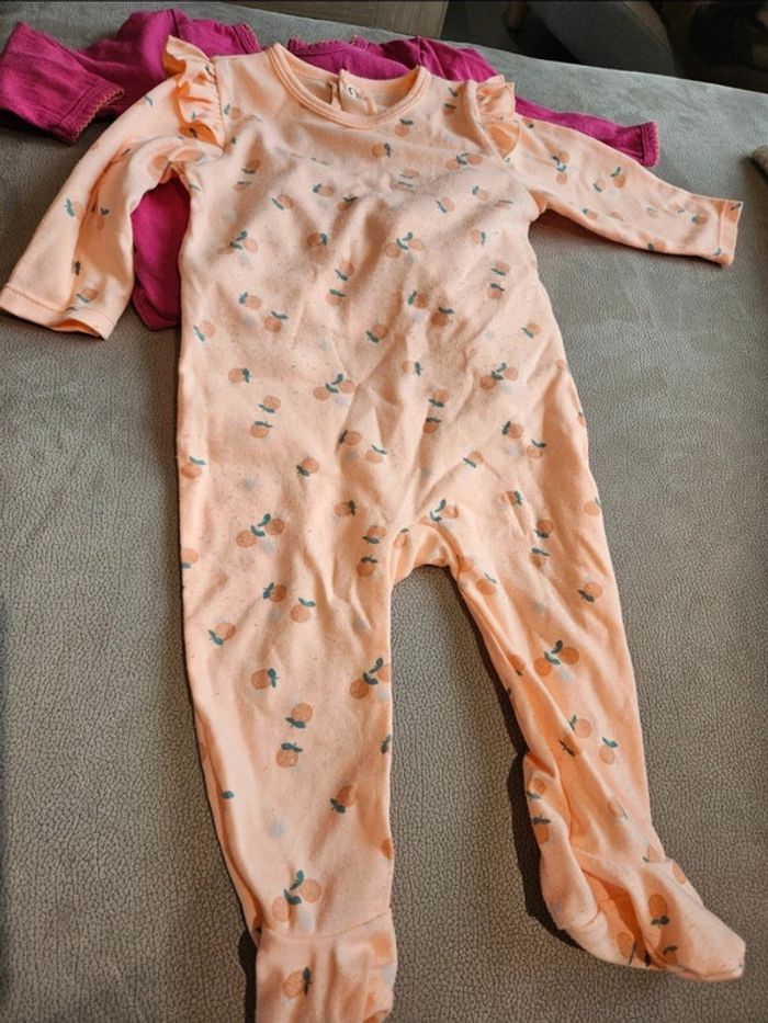 Pyjama été 9 mois - photo numéro 4