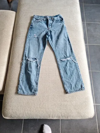 Jean troué straight