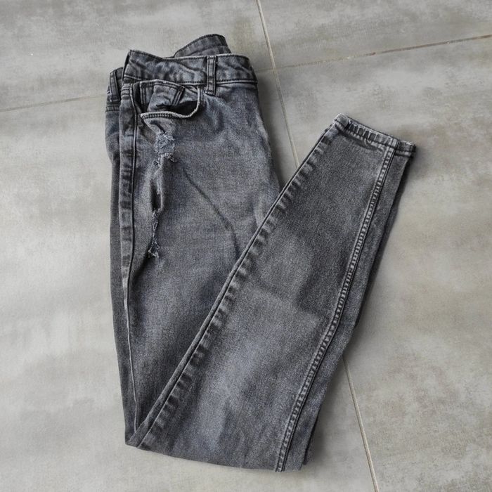 Jeans skinny Kiabi taille S 36 - photo numéro 2