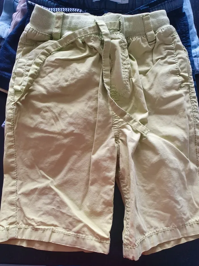 Lot de shorts taille 18 mois - photo numéro 2