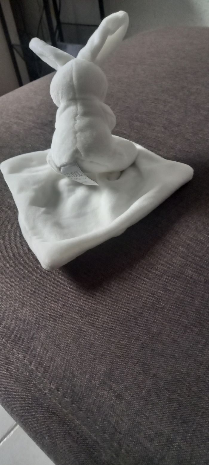 Doudoupetit lapin blanc - photo numéro 2