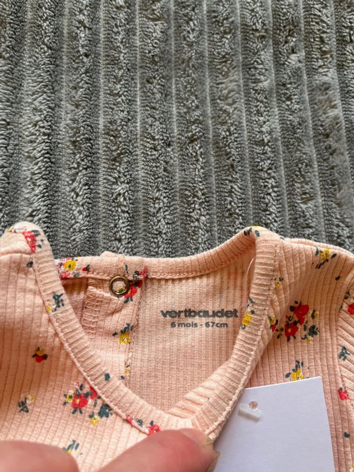 TEE shirt manches courtes vert baudet fleuri - photo numéro 2