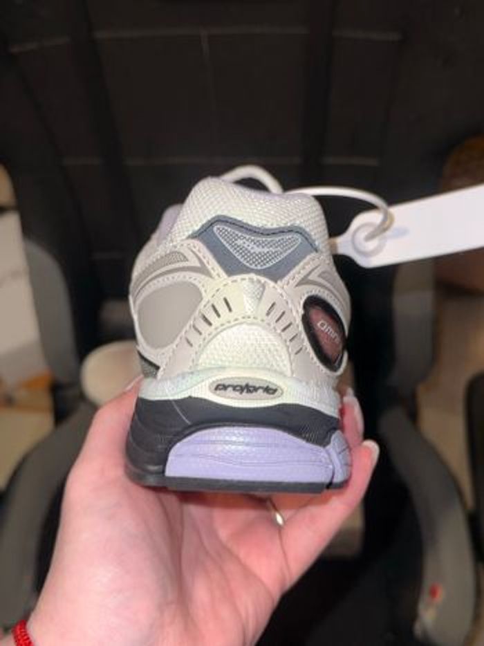 Saucony blanche et rose neuf taille 40 - photo numéro 5