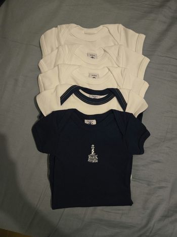 Lot de 5 bodies body neuf garçon