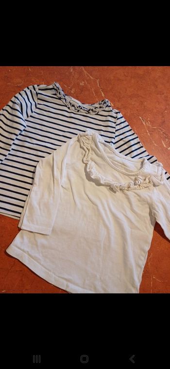Lot de 2 T.shirts bébé taille 12 mois