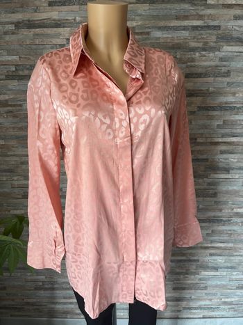 Chemise satinée rose abricot
