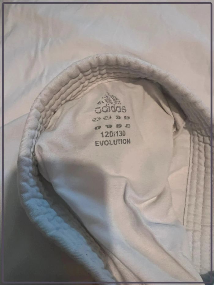 Lot ensemble judo adidas taille 120-130 cm - photo numéro 2