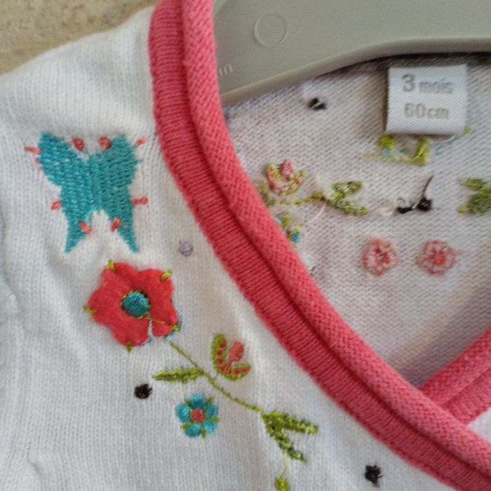 Gilet brodé fille 3 mois - photo numéro 4