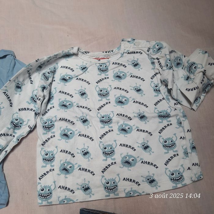 Lot vêtements garçon 2 ans - photo numéro 4