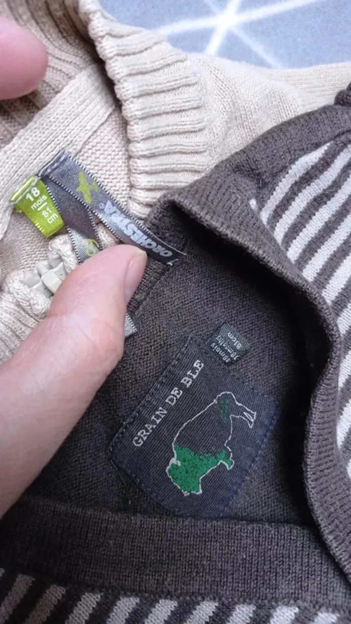 🦁Lot 4 hauts, 18 mois - photo numéro 2