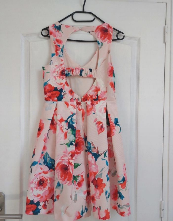 Robe fleurie - photo numéro 4
