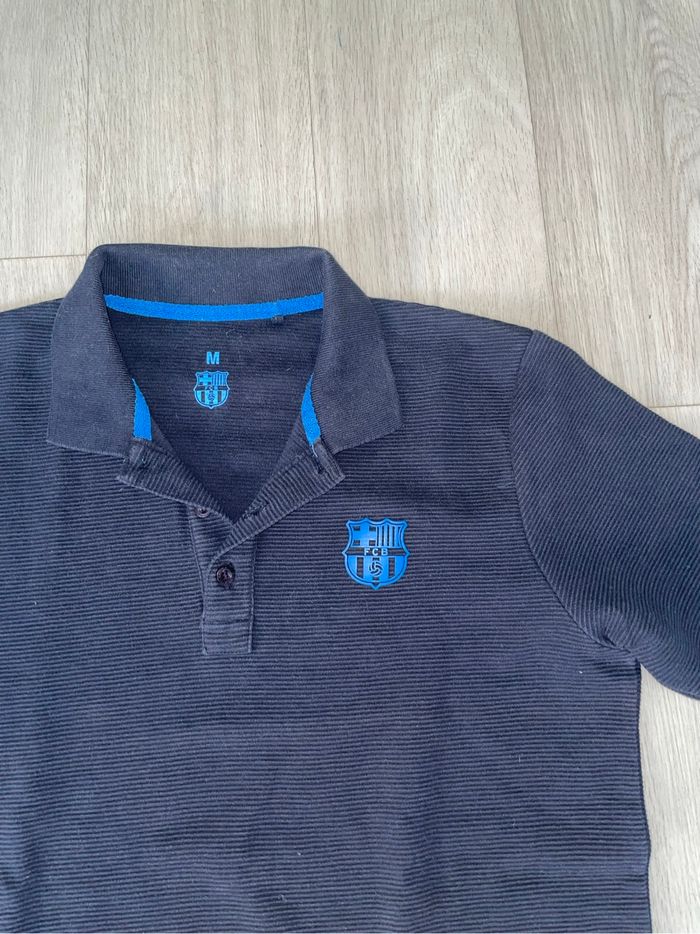 Polo officiel FC Barcelone - Taille M - Parfait état - photo numéro 2