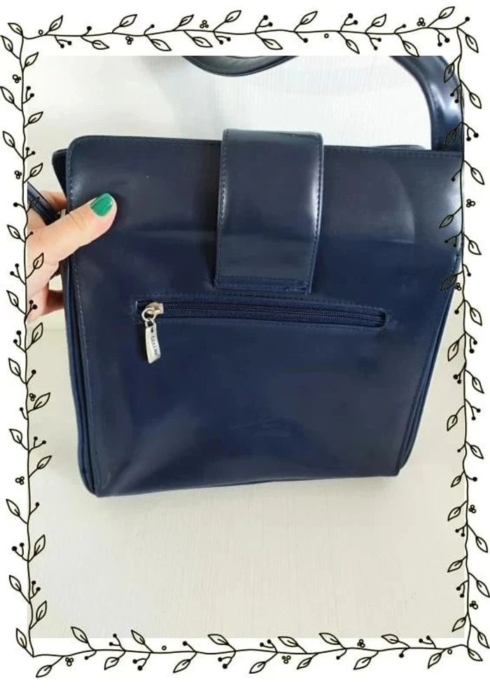 Sac à bandoulière bleu marine Cellini, bon état mais petites traces 26x28cm - photo numéro 5