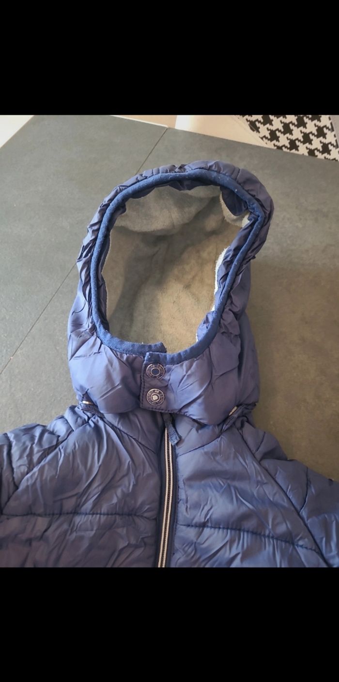 Doudoune Esprit  - taille 6-7 ans - bon état - photo numéro 3