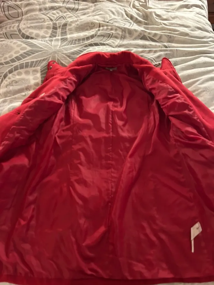 Manteau rouge - photo numéro 8