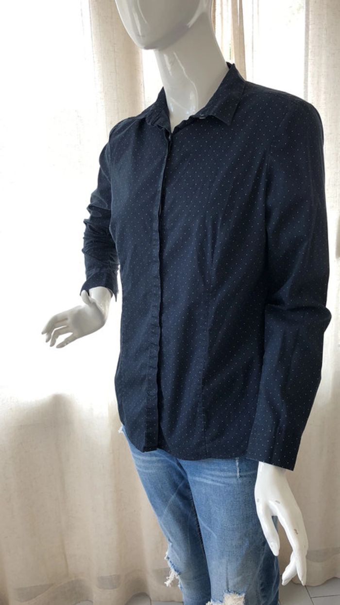 Chemise bleue marine à pois blancs - photo numéro 2