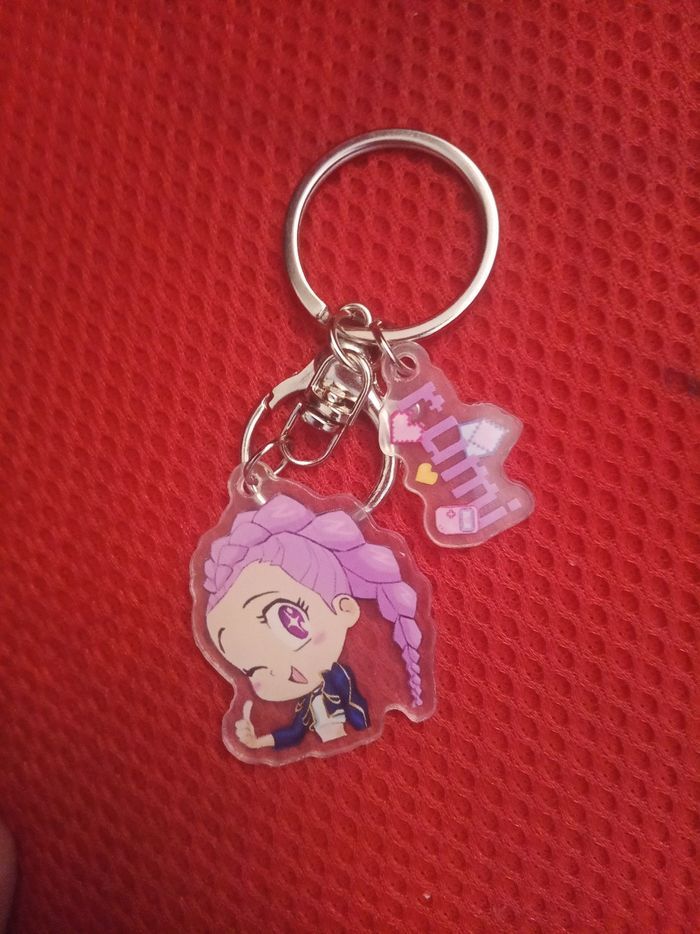 Porte clé k pop demons hunters neuf