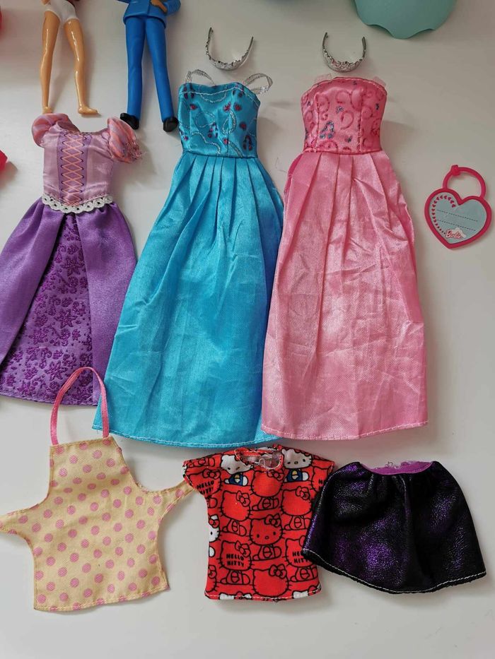 Lot accessoires et mini figurines Barbie , très bon état - photo numéro 5