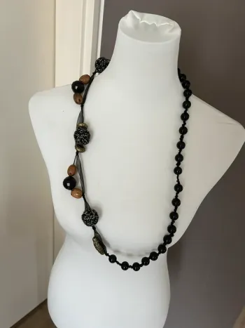 Sautoir collier long à perles noire, originale femme