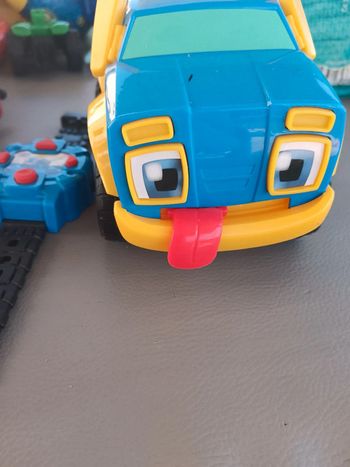 Voiture télécommandée avec montre