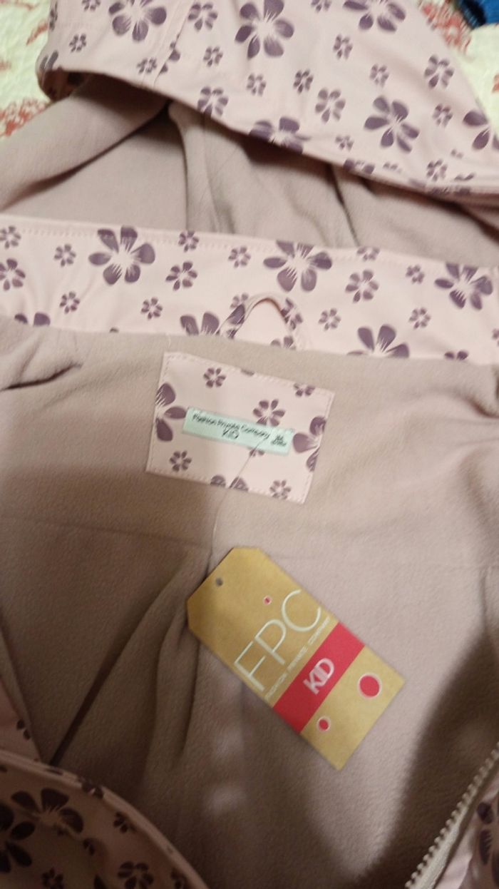 Manteau imperméable polaire et sweat assorti neufs 10 ans - photo numéro 2