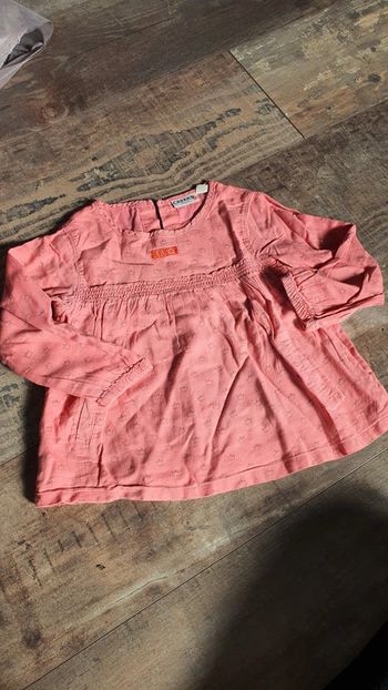 Blouse creeks 24 mois en très bon état
