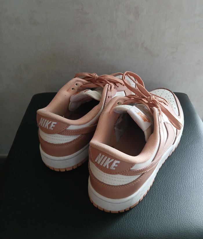 Basket Nike Dunk Low Taille 41 - photo numéro 2