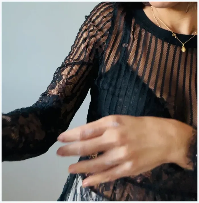 Top peplum en dentelle noir - marque sweewe - taille s - neuf - photo numéro 2