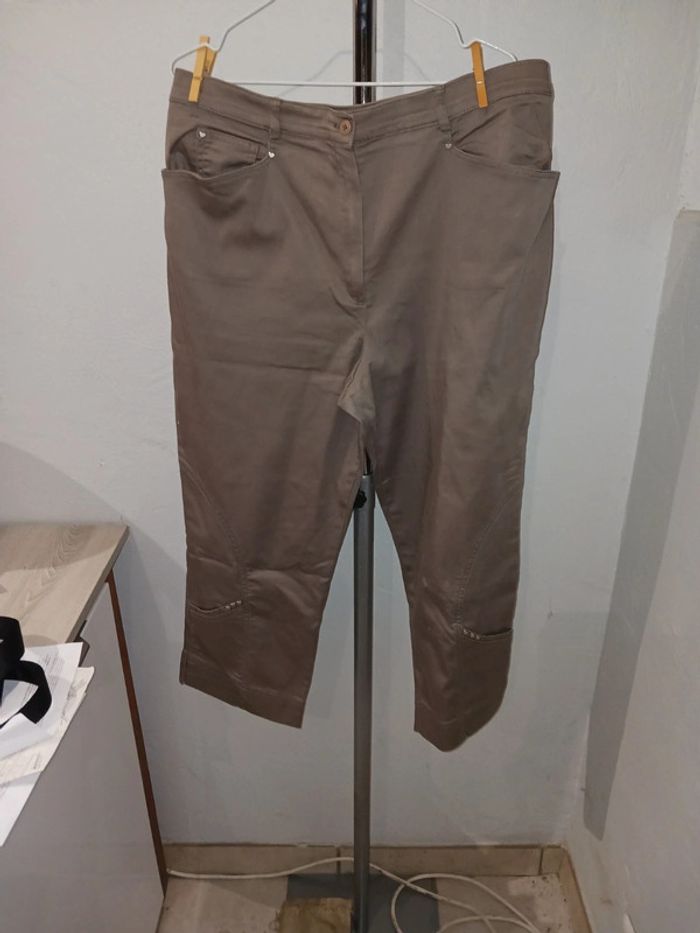 Pantalon gris T48