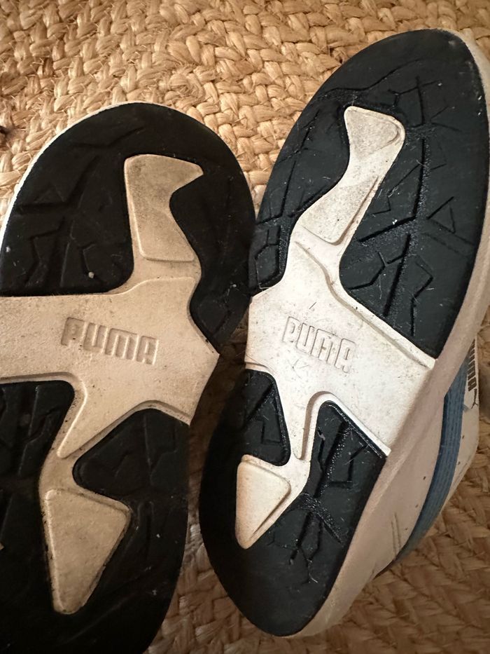 Baskets puma blanc/bleu pointure 31 bon état à scratch - photo numéro 4