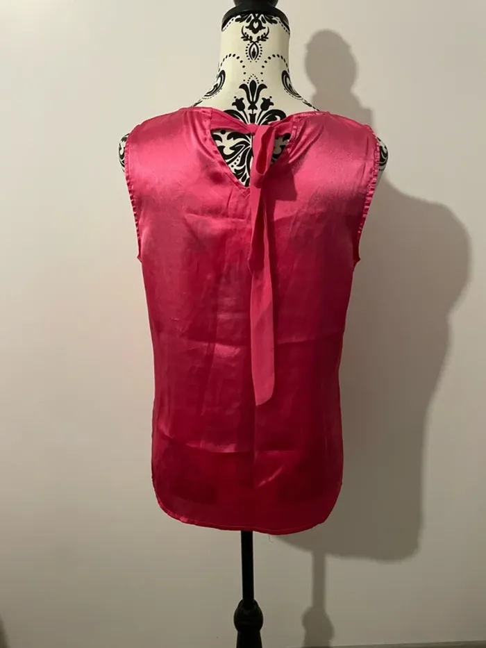 Blouse sans manche satinée rose strass au col rond Kiabi taille 38 - photo numéro 5