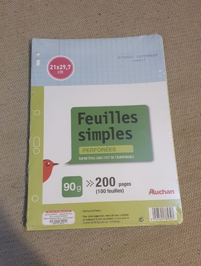 Paquet de 200 grandes feuilles bleues à  grands carreaux