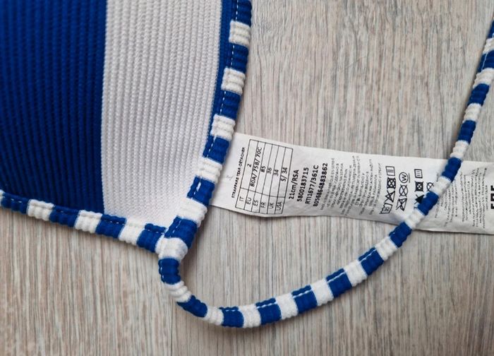 Haut de maillot de bain Calzedonia 36
Rembourré
Rayé bleu et blanc - photo numéro 3