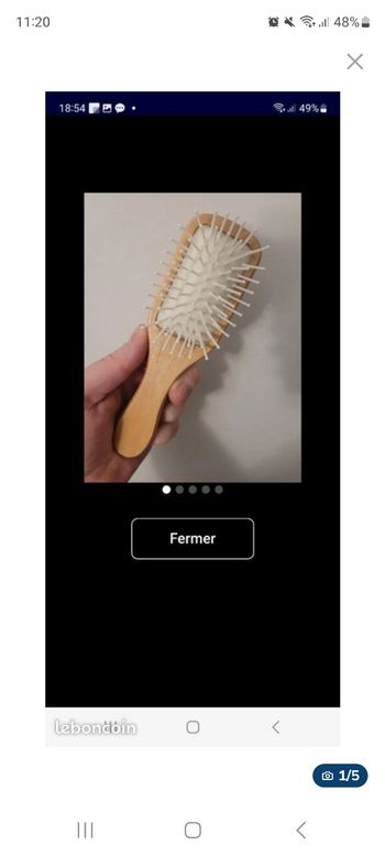 Mini-brosse à cheveux en bois Yves Rocher