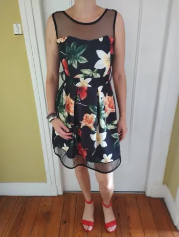 Robe noir imprimé