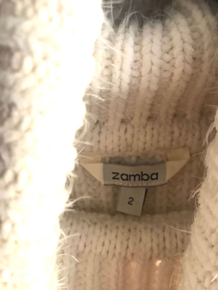 Pull duveteux blanc à col roulé taille 40/42 neuf jamais porté - photo numéro 9