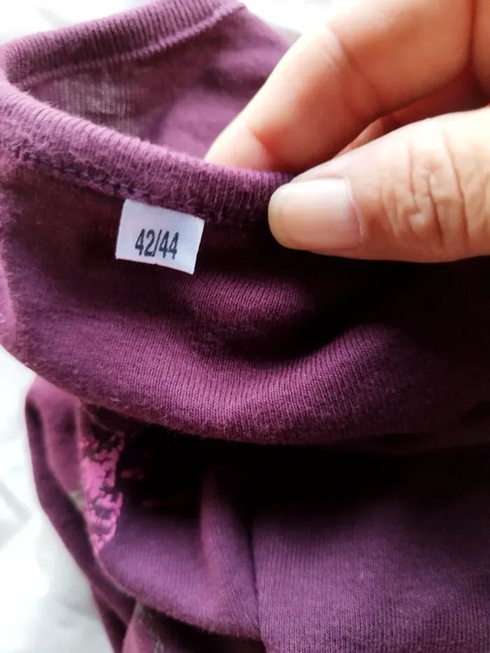 Tee shirt taille 42/44 - photo numéro 4